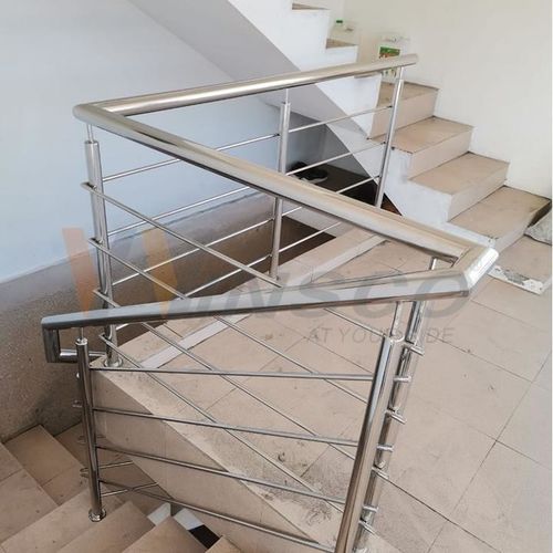 trường hợp công ty mới nhất về Chắc chắn và yên tĩnh với Edelstahlrohren von WinscoMetal für Ihre Geländer!