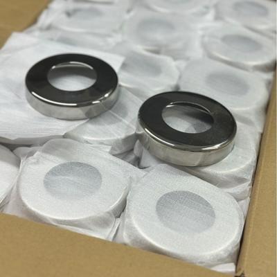 Ống vỏ đáy gạch sắt thép không gỉ tương thích với ống tròn 38 mm và 50 mm cho balustrades