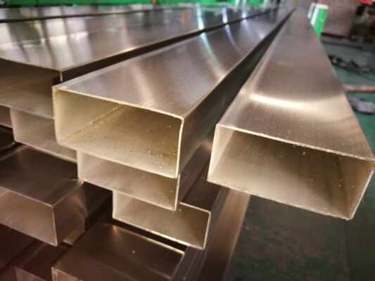 Hợp kim thép austenit chống nhiệt cao cho kính dày 12mm và dày 24mm