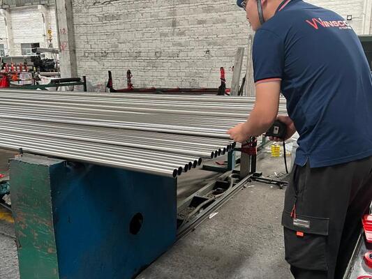 ASTM A554 Bơm và ống hàn bằng thép không gỉ trong 201 304 316 lớp cho các ứng dụng hình chữ nhật hình vuông